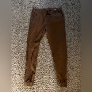 Men’s Small bullhead skinny joggers